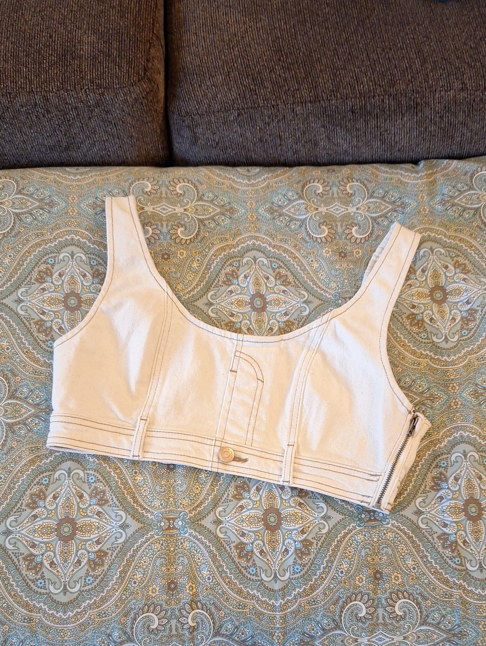 🔥🔥CLEARANCE🔥🔥 wild fable Ivory/Crean Jean Crop Top. Size SMALL
